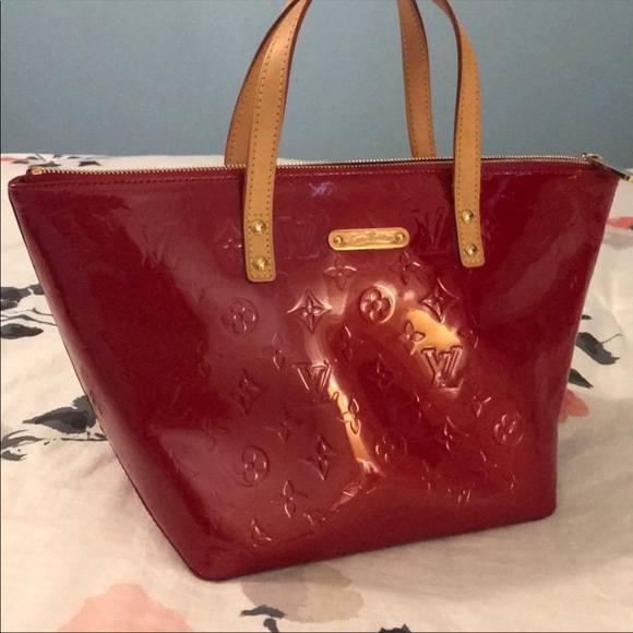 Louis Vuitton Bellevue PM Red Vernis Monogram - Picture 1 of 10